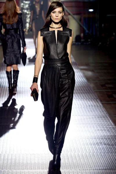Look 22